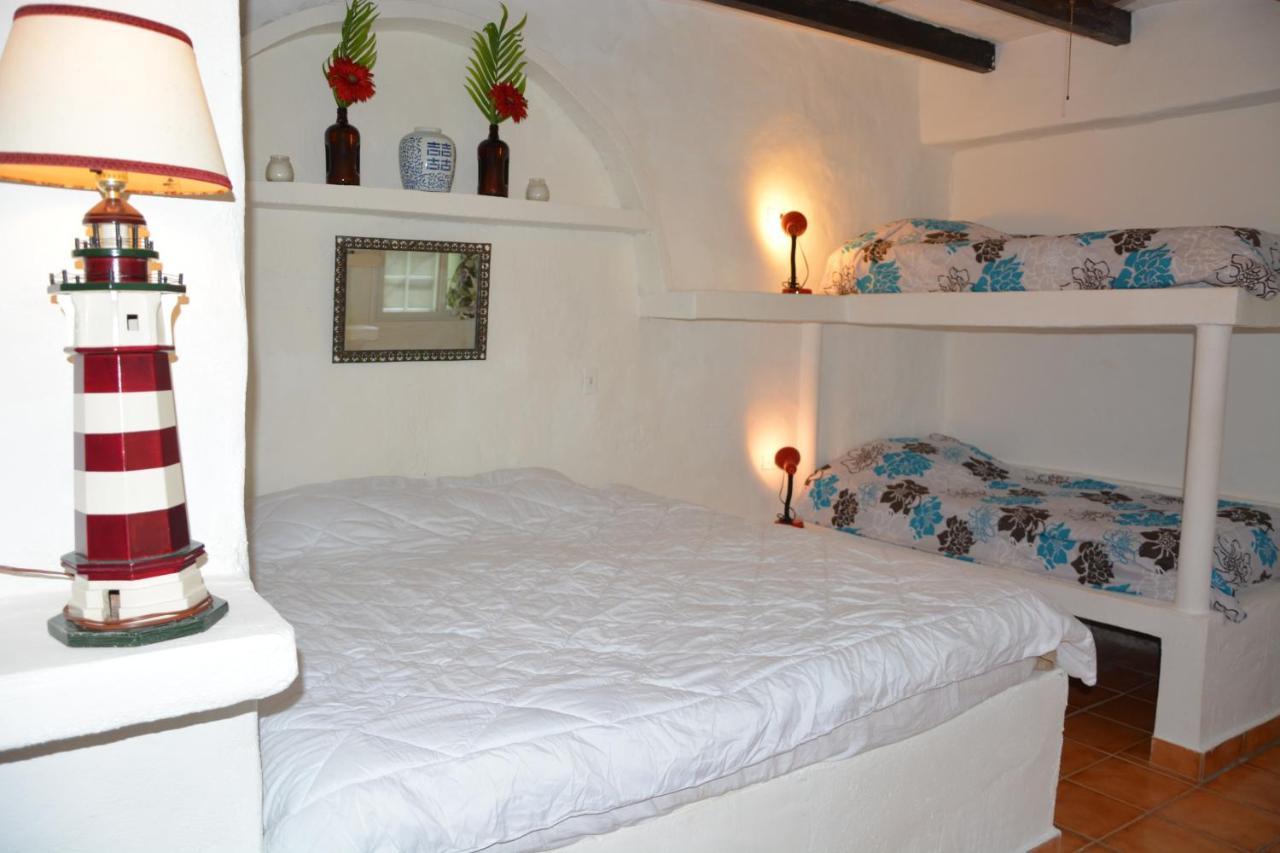Oceanfront Bungalows - Paradise Rentals Santa Catalina Dış mekan fotoğraf