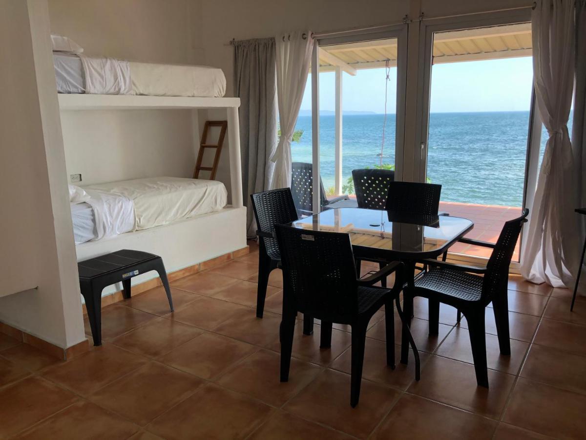 Oceanfront Bungalows - Paradise Rentals Santa Catalina Dış mekan fotoğraf
