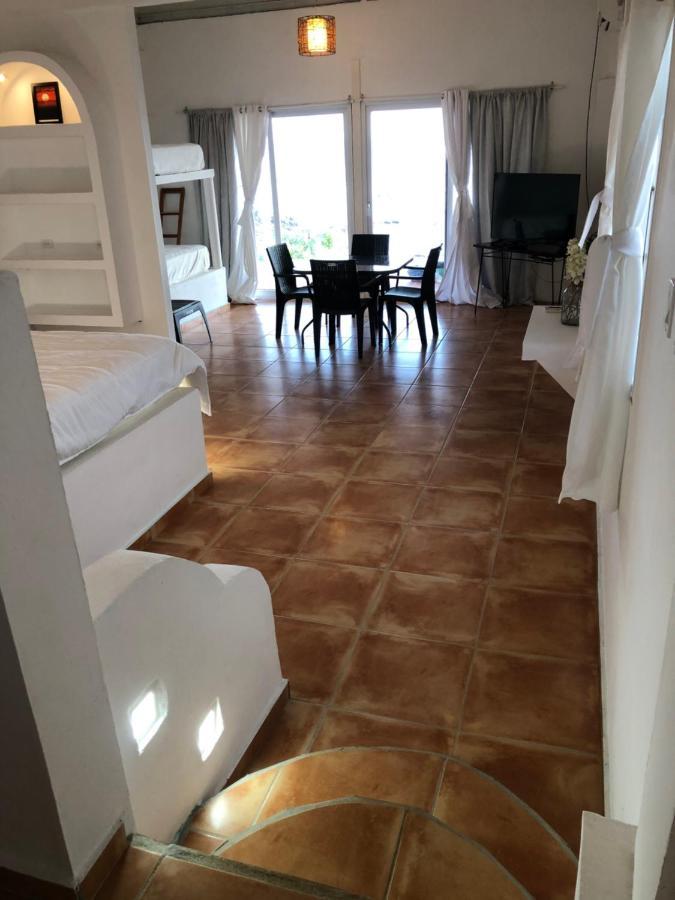 Oceanfront Bungalows - Paradise Rentals Santa Catalina Dış mekan fotoğraf