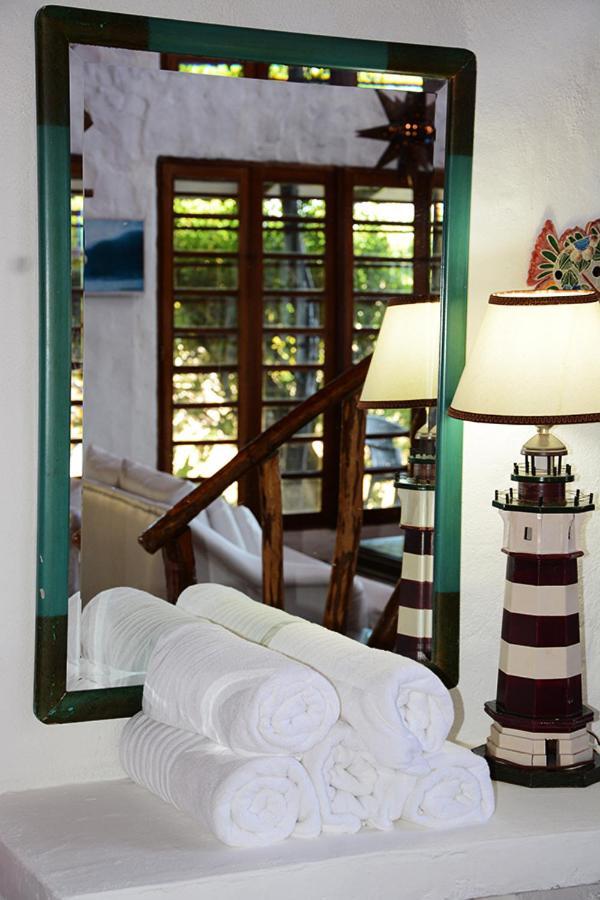 Oceanfront Bungalows - Paradise Rentals Santa Catalina Dış mekan fotoğraf