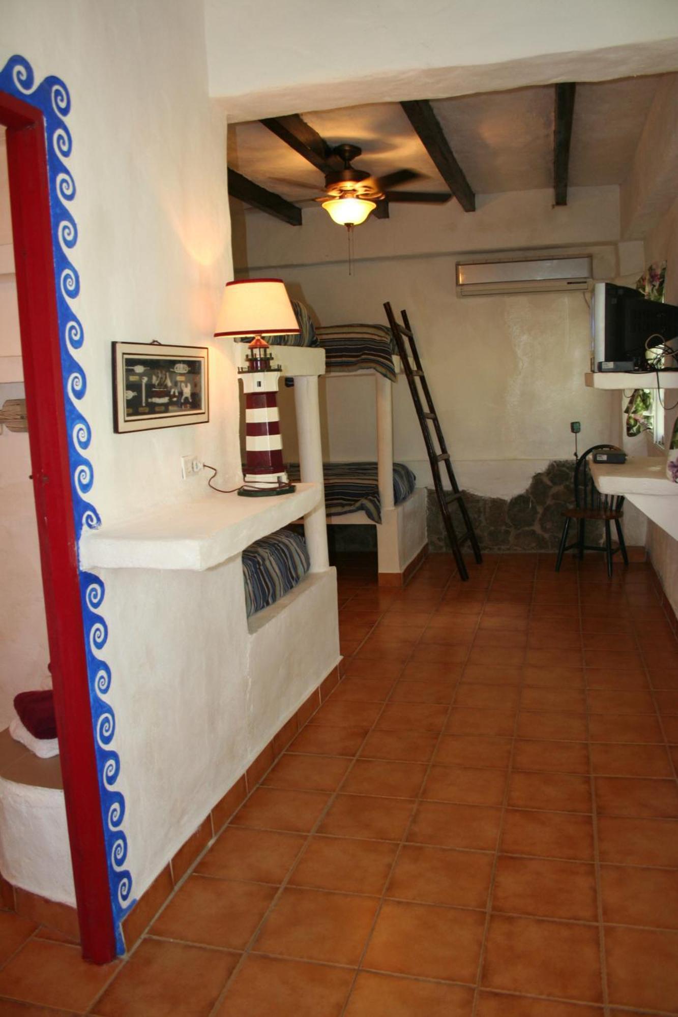 Oceanfront Bungalows - Paradise Rentals Santa Catalina Dış mekan fotoğraf