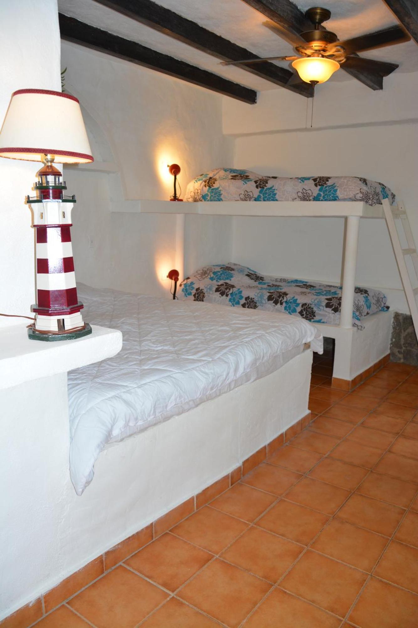 Oceanfront Bungalows - Paradise Rentals Santa Catalina Dış mekan fotoğraf